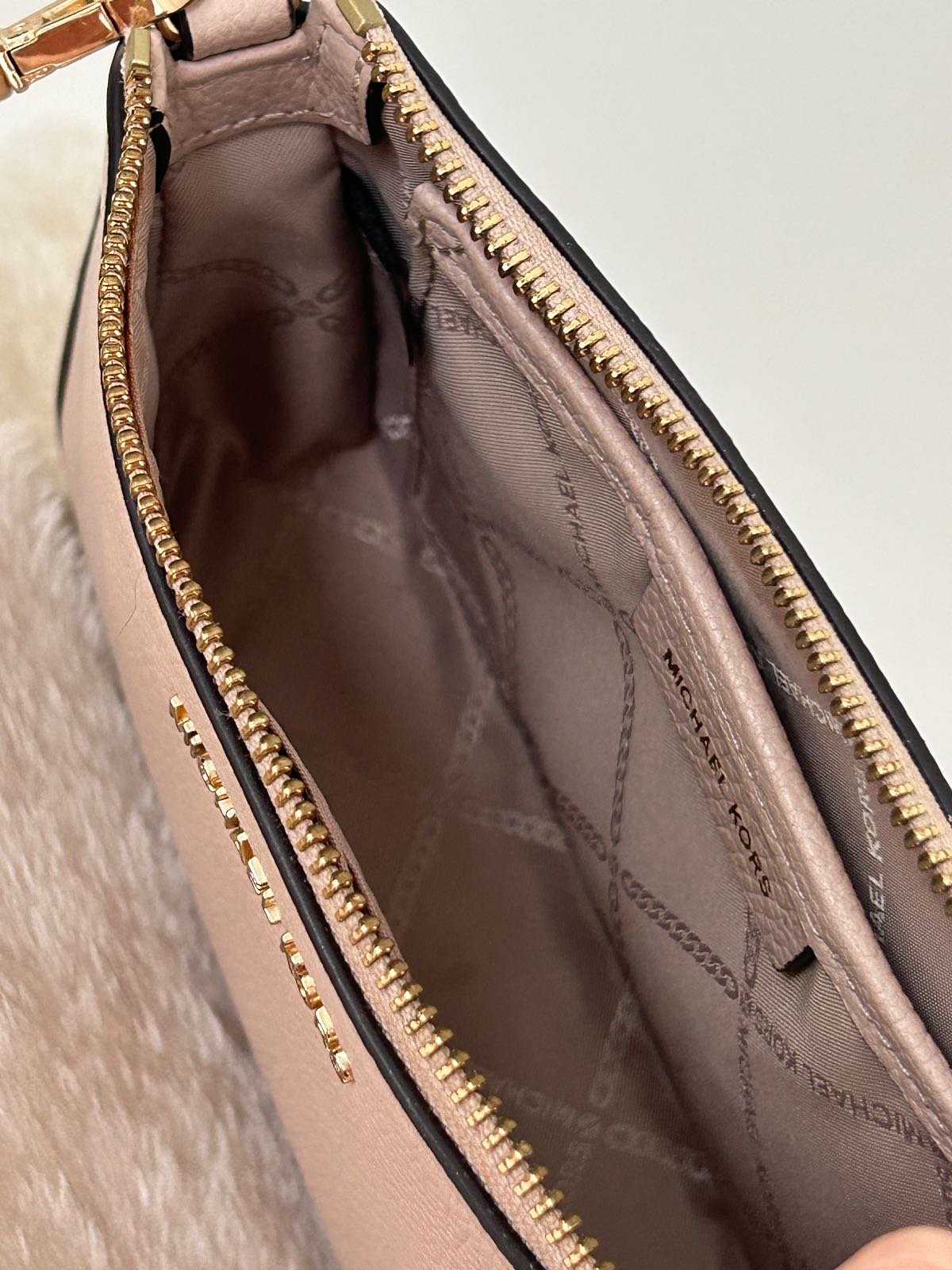 Michael Kors — Pochette Bandoulière Michaël Kors Cuir Grainé Rose Poudré — photo 8