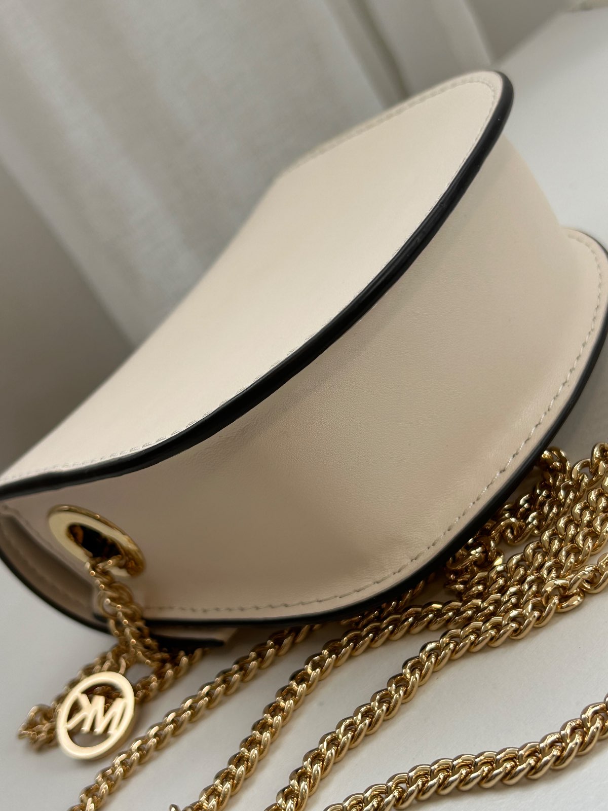 Michael Kors — Sac Michael Kors Mini Crossbody Saddle Beige Cuir Lisse — photo 5