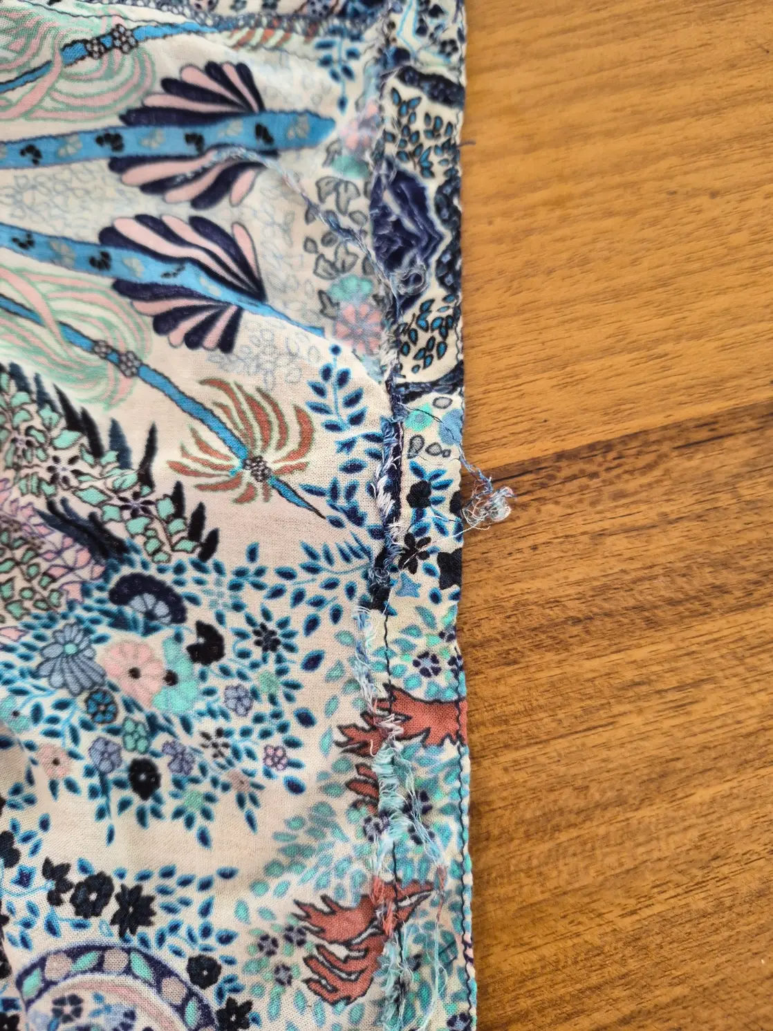 Ba&sh — Robe bretelle ba&sh longue ultra fluide imprimé bleu dos nu T2/38 — photo 7