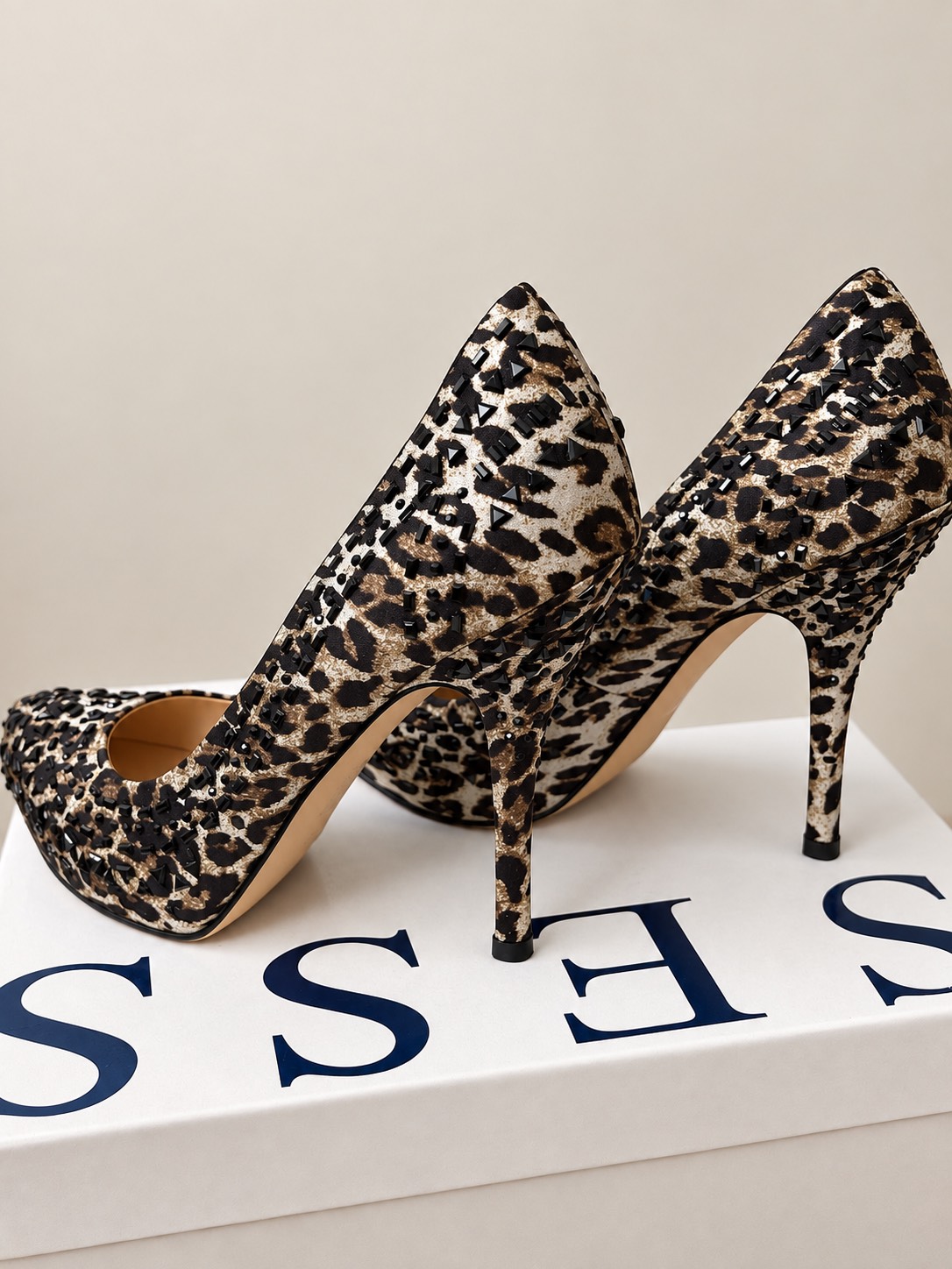 Guess — Escarpins Guess Léopard 39 neufs — photo 1