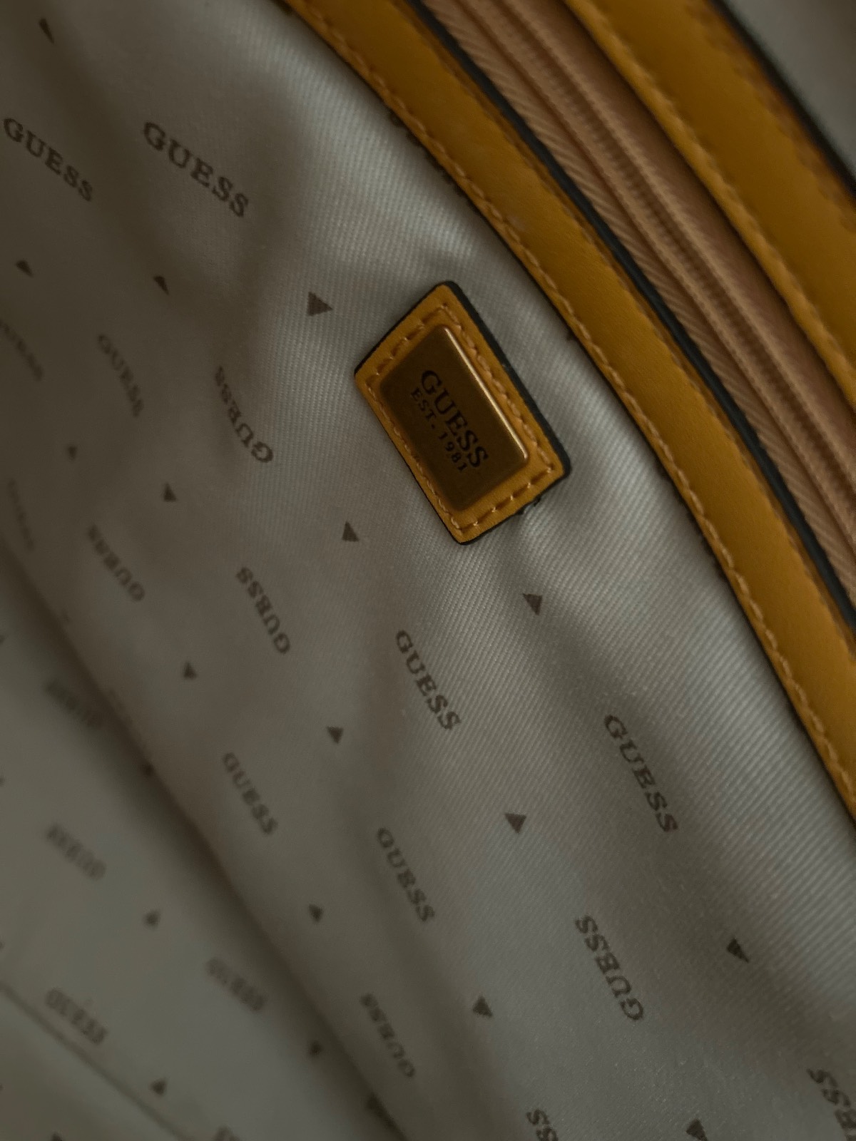 Guess — Sac Guess — photo 3