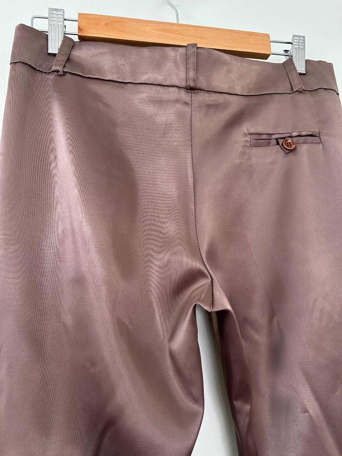 Hippocampe Paris — Pantalon satiné marron glacé Hippocampe — photo 5