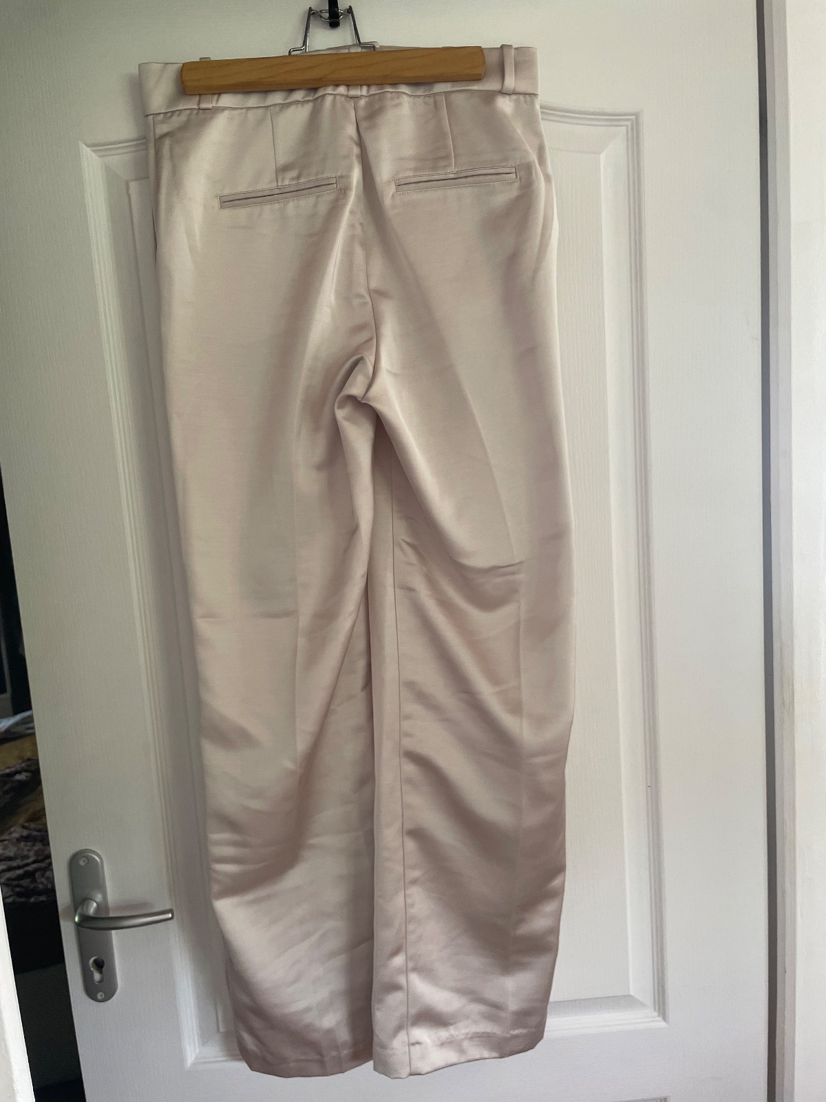H&M — Pantalon de tailleur satiné H&M — photo 2