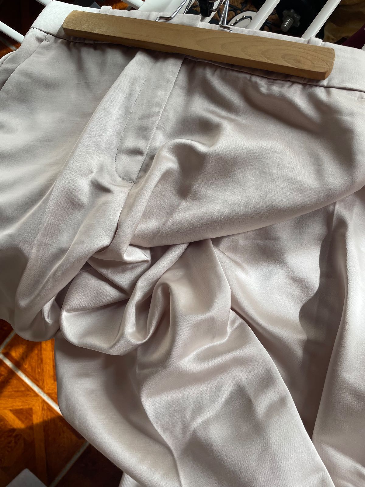 H&M — Pantalon de tailleur satiné H&M — photo 6