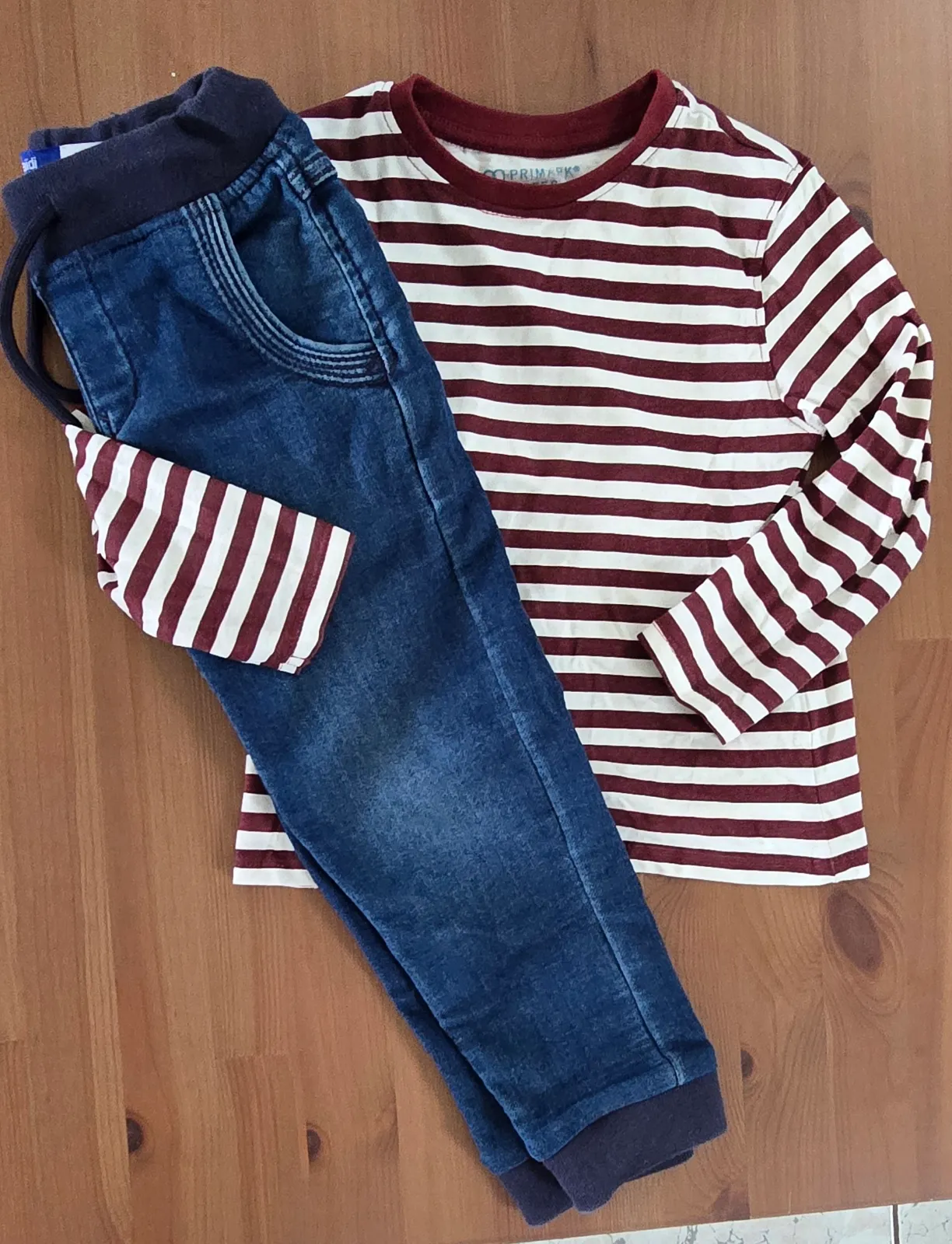 Okaidi — Teeshirt ml et jeans jogger 4ans Garçon — photo 2