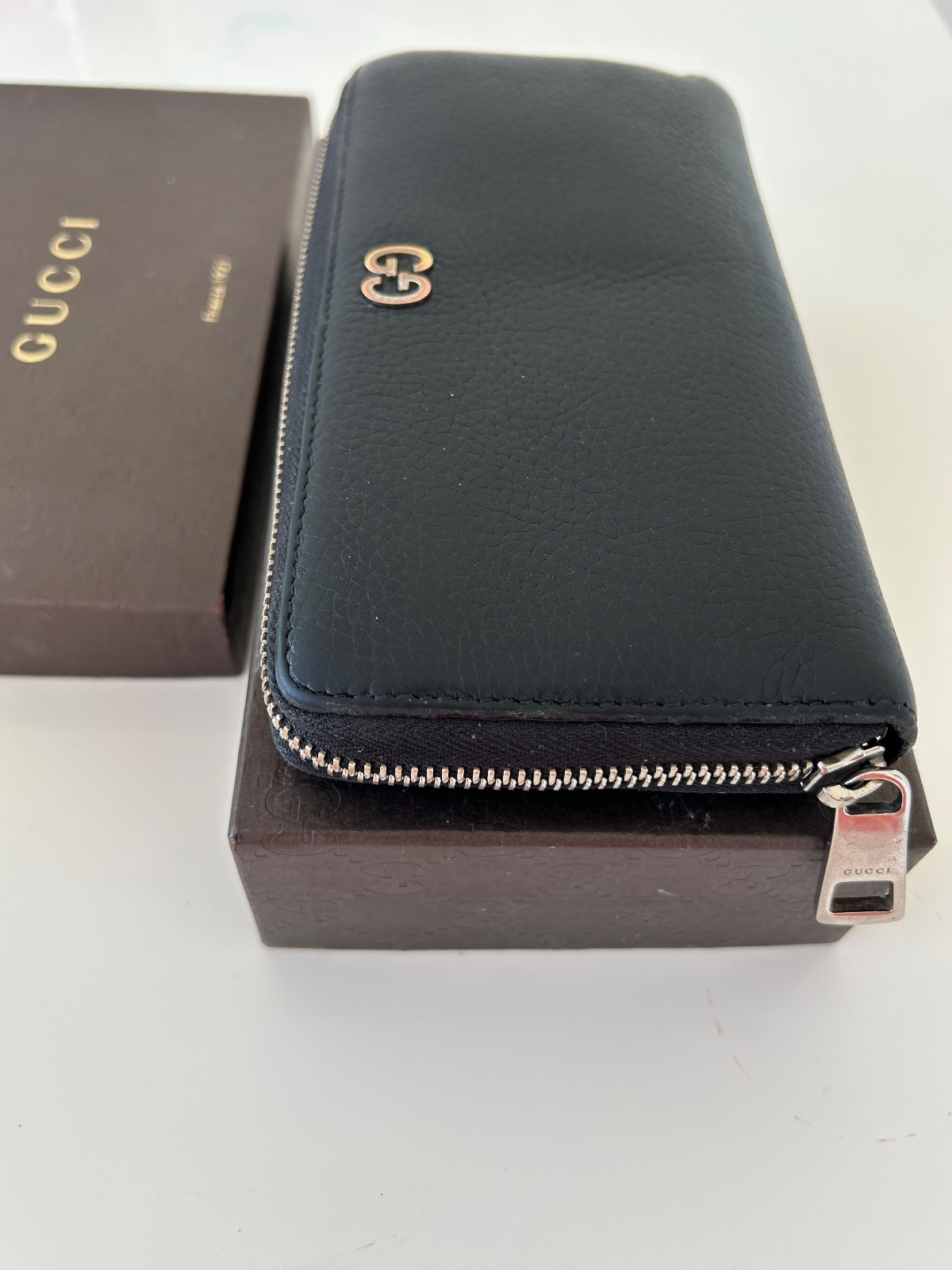 Gucci — Portefeuille Gucci zippé noir vintage — photo 3