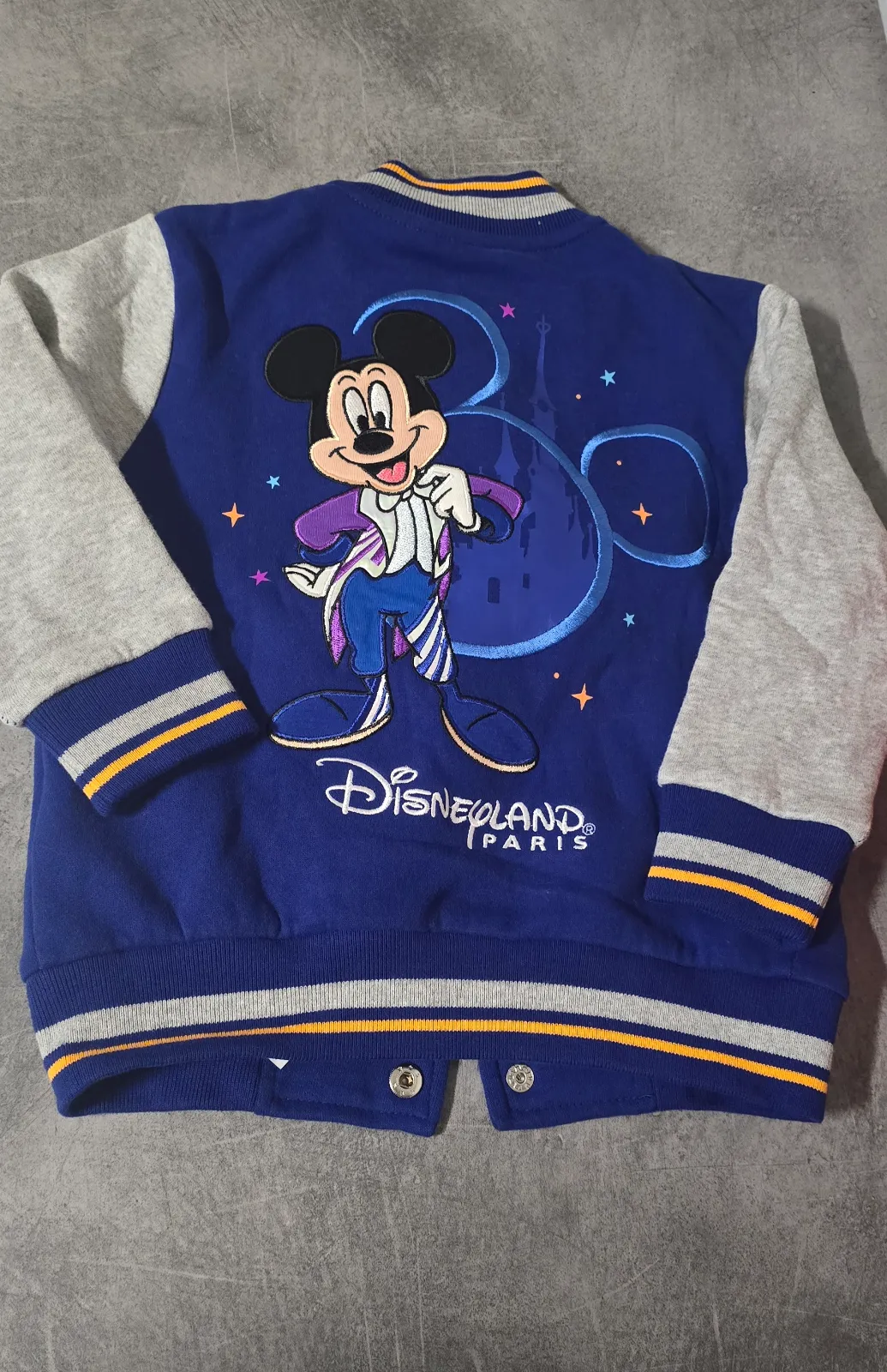 Disneylandparis — Neuve veste teddy 4ans — photo 1