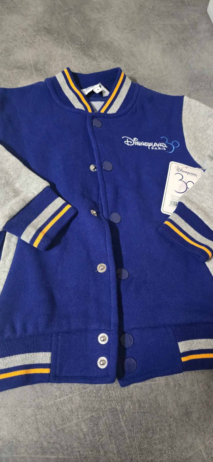 Disneylandparis — Neuve veste teddy 4ans — photo 3