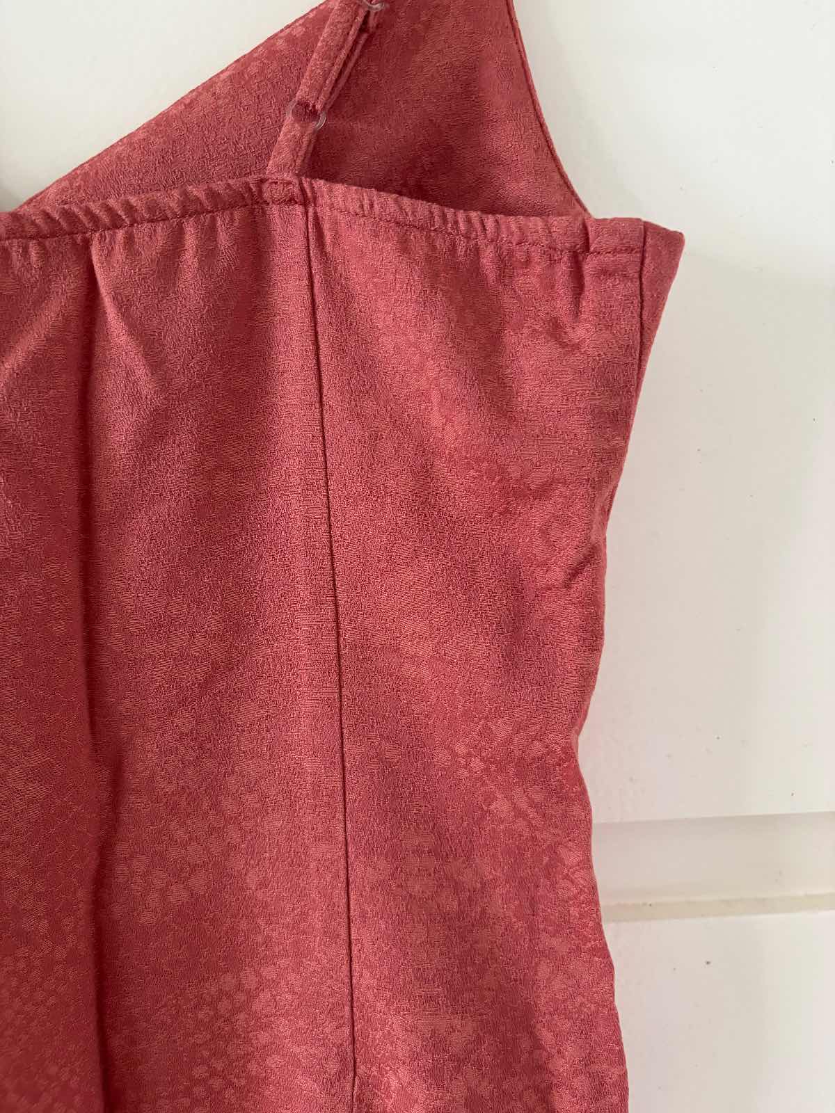 Kiabi — Robe satinée mi longue — photo 5